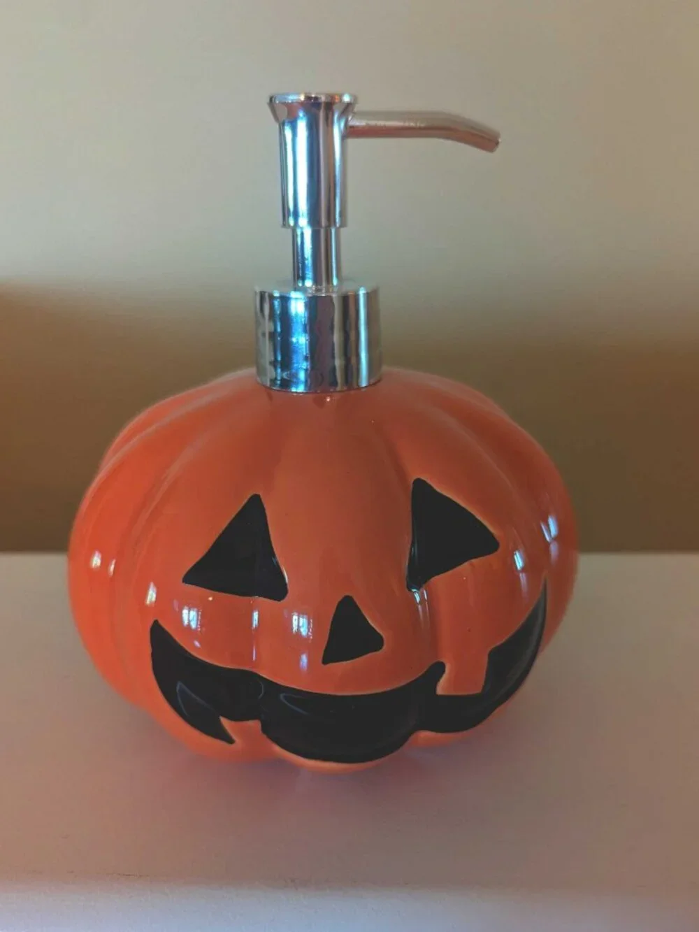 Two-Faced Pumpkin Jack o Lantern Soap Dispenser Halloween Fall Bath Decor NEW